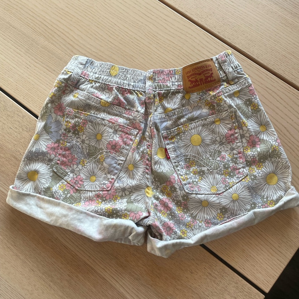 Levi’s girls floral shorts size 12, Levi Strauss kids floral shorts kids shorts
